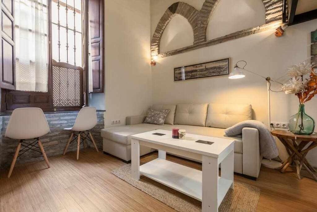 Monkeys Apartments El Arenal Santas Patronas Sevilla Dış mekan fotoğraf